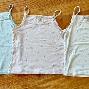 Bonpoint girls Set of Three Floral Tank Tops runs small for 4-6Y